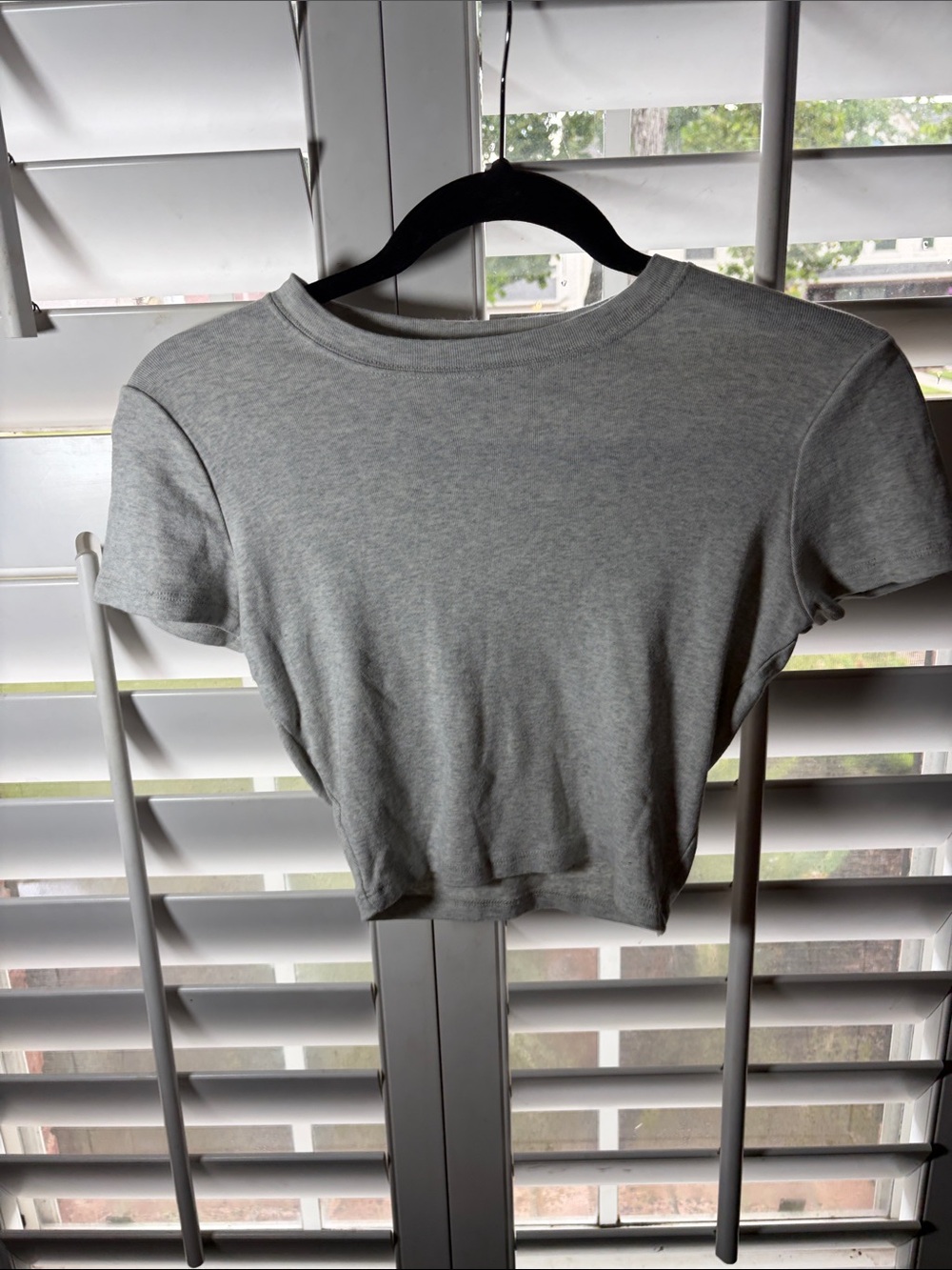 Heather Gray Cropped Women's Tee - Hollister